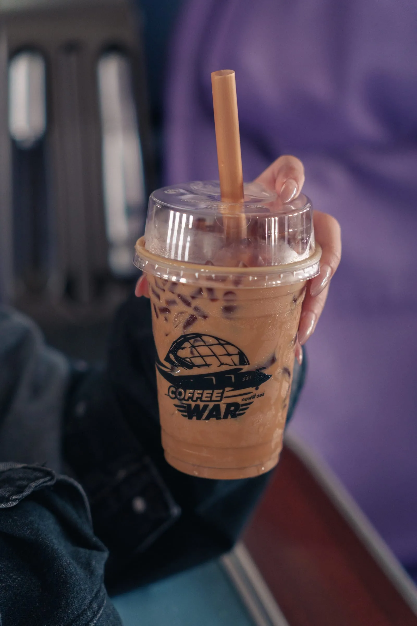 แก้วกาแฟเย็นโลโก้ COFFEE WAR